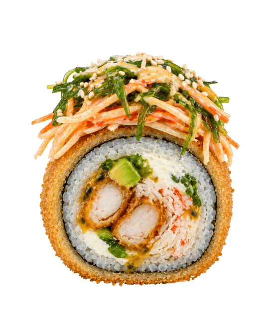Tropical Roll — Camarón, queso crema, tajada, kani, aguacate, piña, cebollín. Topping: Dinamita y wakame.