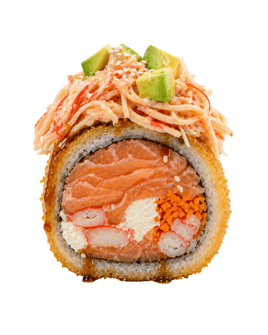 Sakana Roll — Salmón ahumado, aguacate, zanahoria frita, queso crema, kani. Topping: Dinamita con aguacate y salsa anguila.
